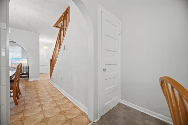 102 Bartlett Avenue, Toronto - photo 38