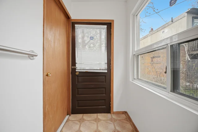 102 Bartlett Avenue, Toronto - photo 40