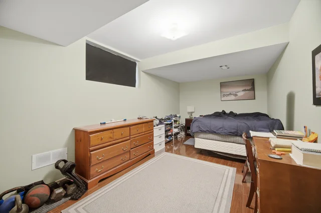 22 Wardlaw Avenue, Orangeville - photo 37