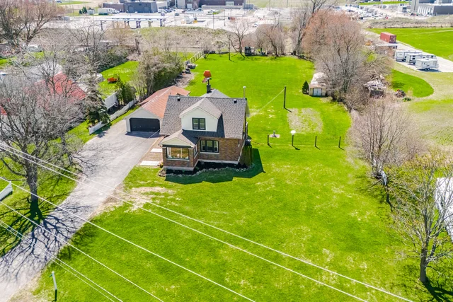 2203 Highway 2, Bowmanville - photo 10