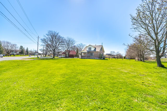 2203 Highway 2, Bowmanville - photo 16