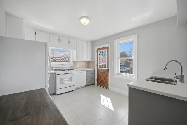 2203 Highway 2, Bowmanville - photo 27