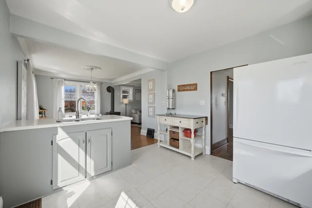 2203 Highway 2, Bowmanville - photo 30