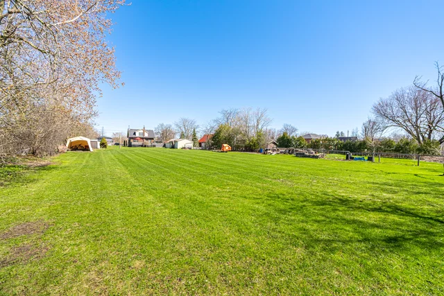 2203 Highway 2, Bowmanville - photo 56