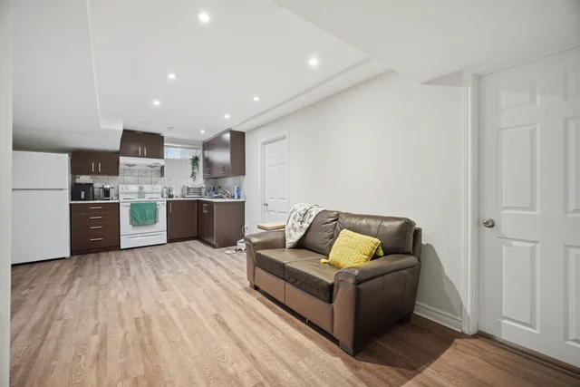 19 Ingleton Boulevard, Scarborough - photo 55