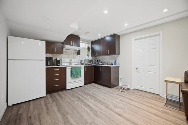 19 Ingleton Boulevard, Scarborough - photo 61