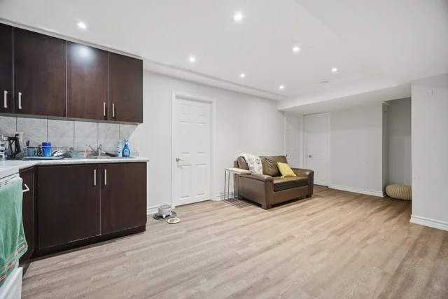 19 Ingleton Boulevard, Scarborough - photo 63