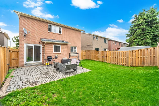 19 Ingleton Boulevard, Scarborough - photo 79