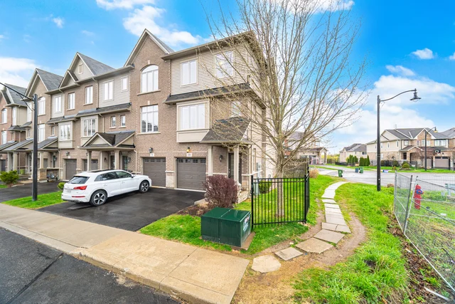 #10-257 Parkside Drive, Hamilton - photo 4