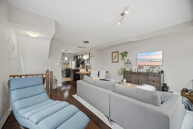 #10-257 Parkside Drive, Hamilton - photo 17