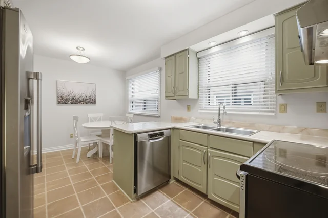 1596 Lewes Way, Mississauga - photo 11