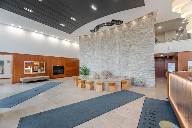 #402-225 Webb Drive, Mississauga - photo 4