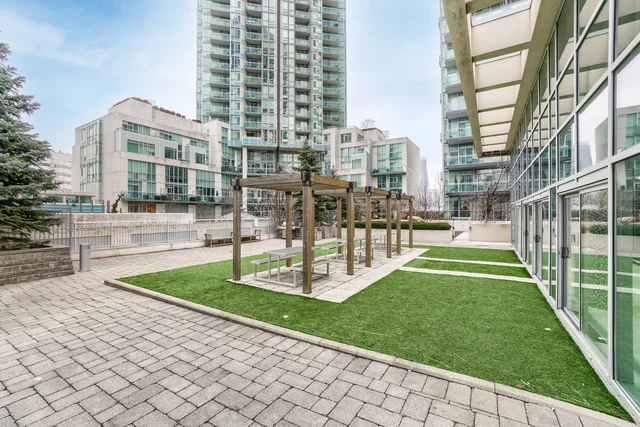 #402-225 Webb Drive, Mississauga - photo 36