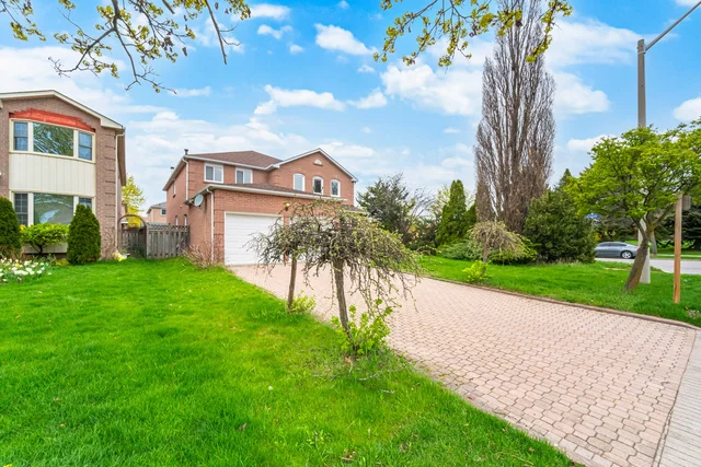 648 Esprit Crescent, Mississauga - photo 2