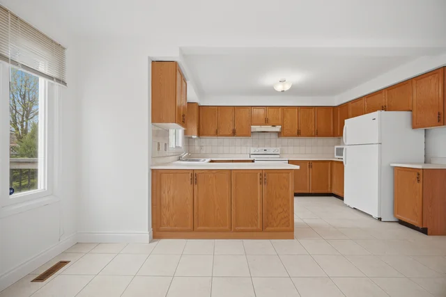 648 Esprit Crescent, Mississauga - photo 19