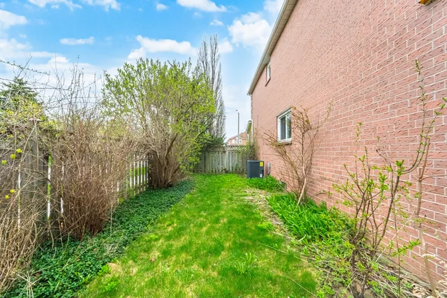 648 Esprit Crescent, Mississauga - photo 57