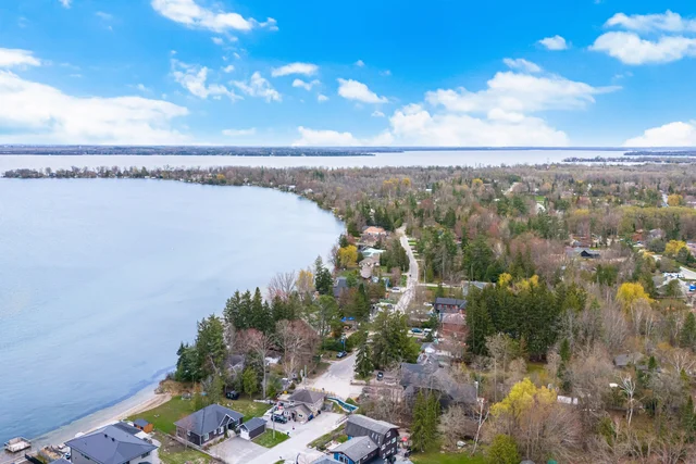 924 Vicrol Drive, Innisfil - photo 1