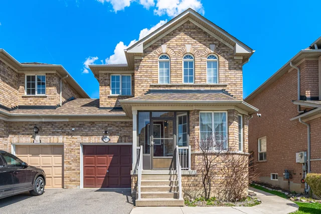 185 Red Maple Road, Richmond Hill - photo 1