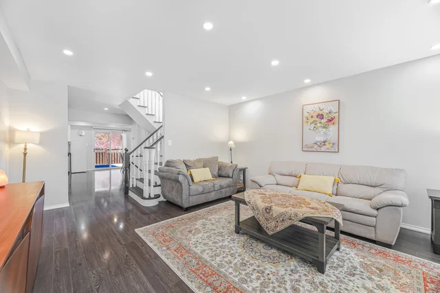 185 Red Maple Road, Richmond Hill - photo 10