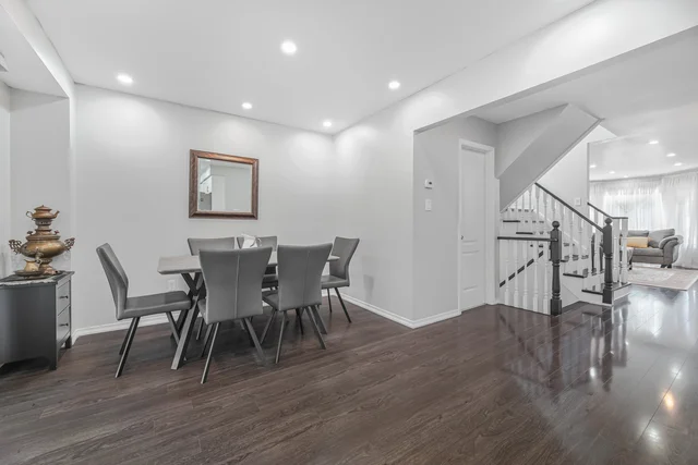 185 Red Maple Road, Richmond Hill - photo 15