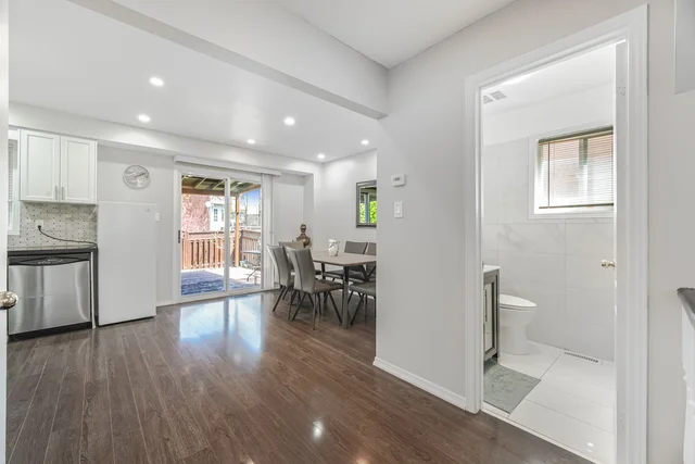 185 Red Maple Road, Richmond Hill - photo 24