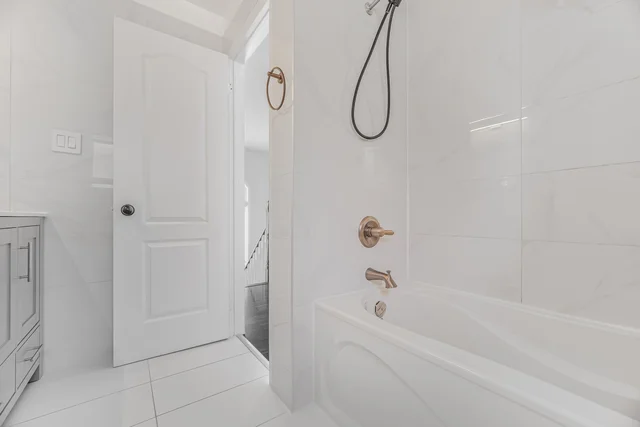 185 Red Maple Road, Richmond Hill - photo 49