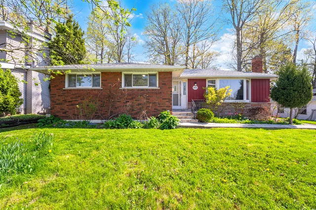 1461 Moss Glen Road, Burlington - photo 1