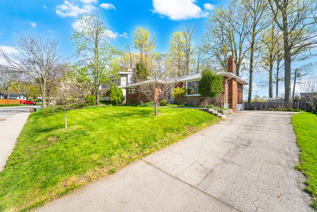 1461 Moss Glen Road, Burlington - photo 4