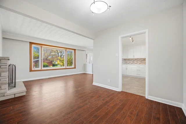 1461 Moss Glen Road, Burlington - photo 16