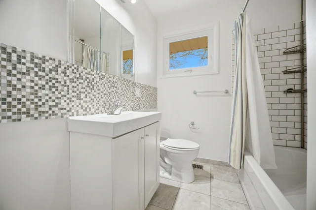 1461 Moss Glen Road, Burlington - photo 24