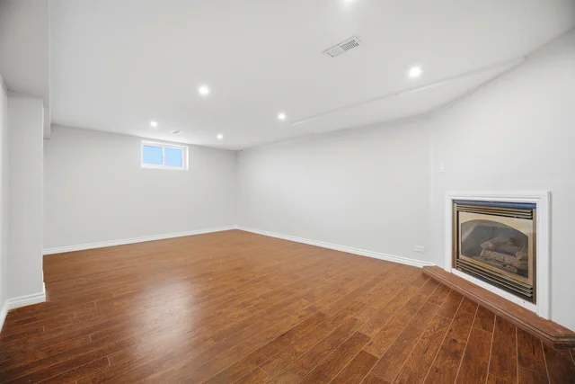 1461 Moss Glen Road, Burlington - photo 48