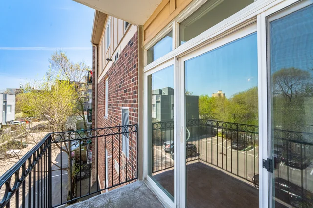 459 Kerr Street #305, Oakville - photo 29