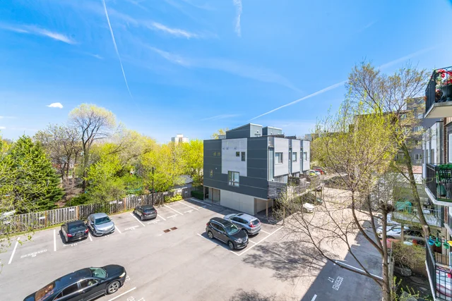 459 Kerr Street #305, Oakville - photo 32