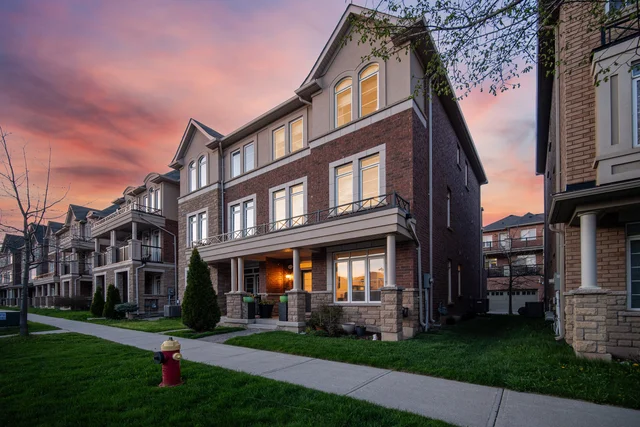 3077 Preserve Drive, Oakville - photo 12