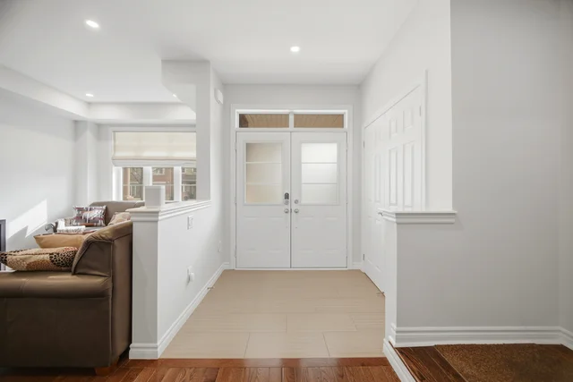 3077 Preserve Drive, Oakville - photo 21