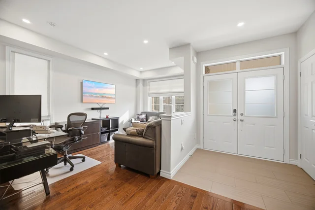 3077 Preserve Drive, Oakville - photo 23