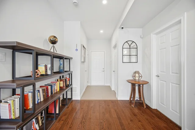 3077 Preserve Drive, Oakville - photo 27