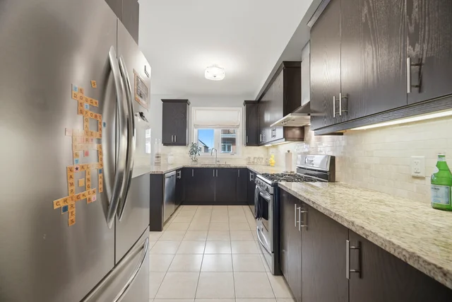 3077 Preserve Drive, Oakville - photo 39