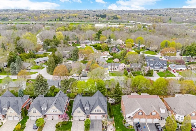 1051 Fernridge Common, Burlington - photo 4