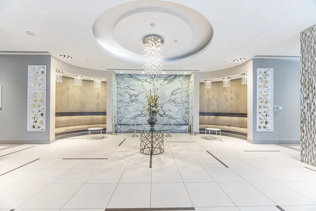 #612-85 North Park Road, Thornhill - photo 5