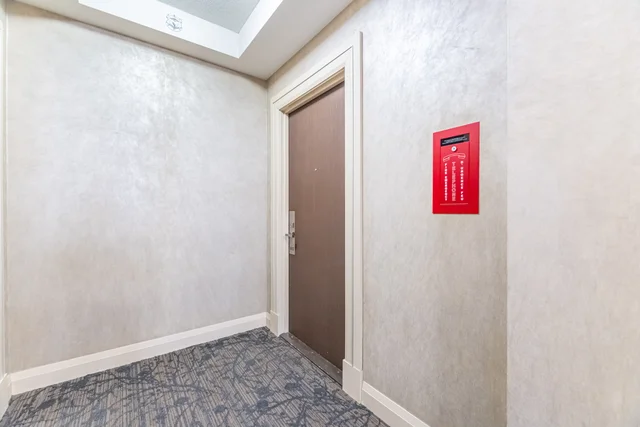 #612-85 North Park Road, Thornhill - photo 6