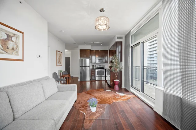 #612-85 North Park Road, Thornhill - photo 17