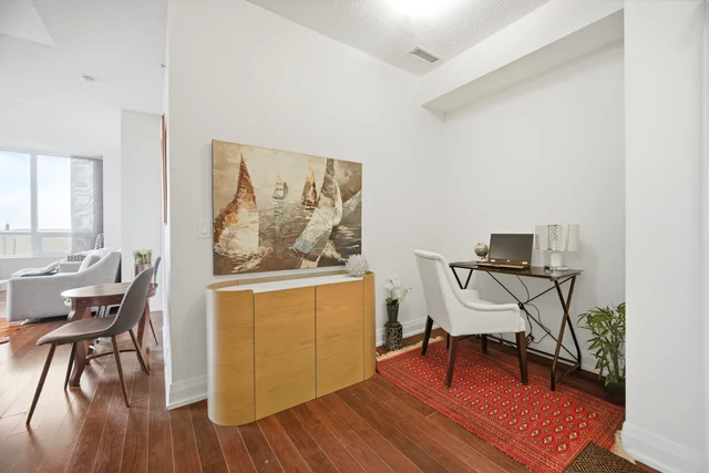#612-85 North Park Road, Thornhill - photo 19