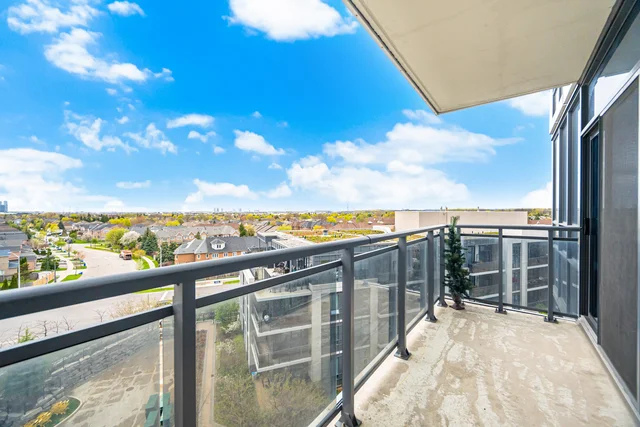 #612-85 North Park Road, Thornhill - photo 32