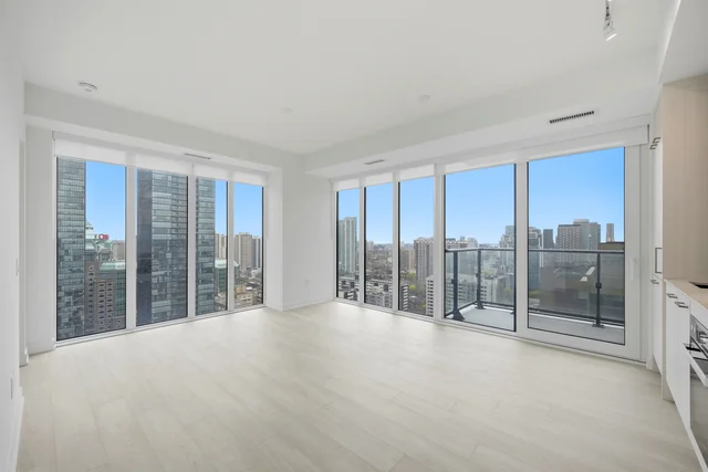 #2409-634 Church Street, Toronto - photo 8