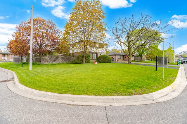 1 Flavian Crescent, Brampton - photo 15