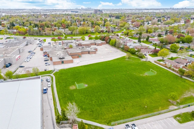1 Flavian Crescent, Brampton - photo 74