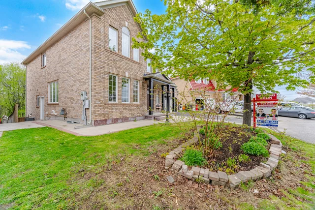 22 Cosmo Court, Brampton - photo 3