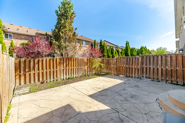 32 Laurelhurst Crescent, Woodbridge - photo 34