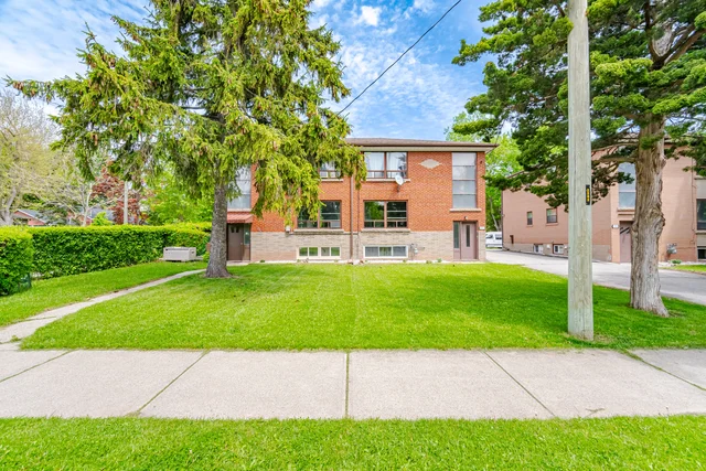 #3-203 Nelson Street, Oakville - photo 2